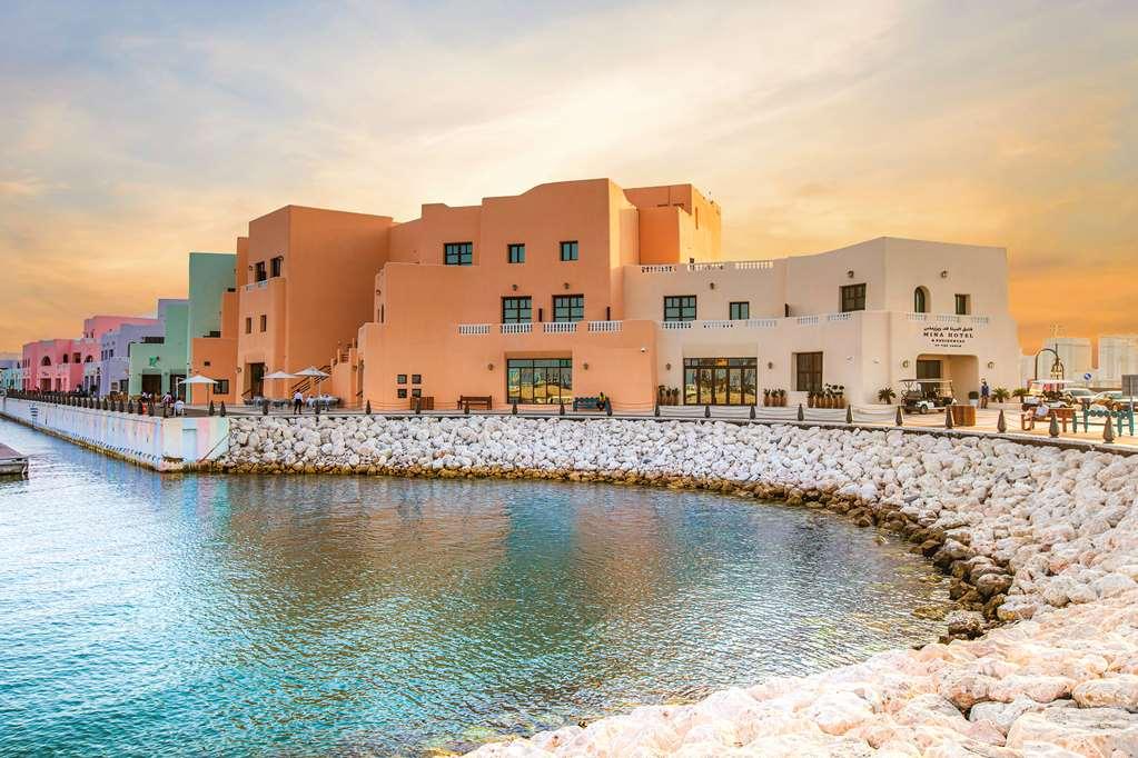 Mina Hotel & Residences Доха Екстериор снимка